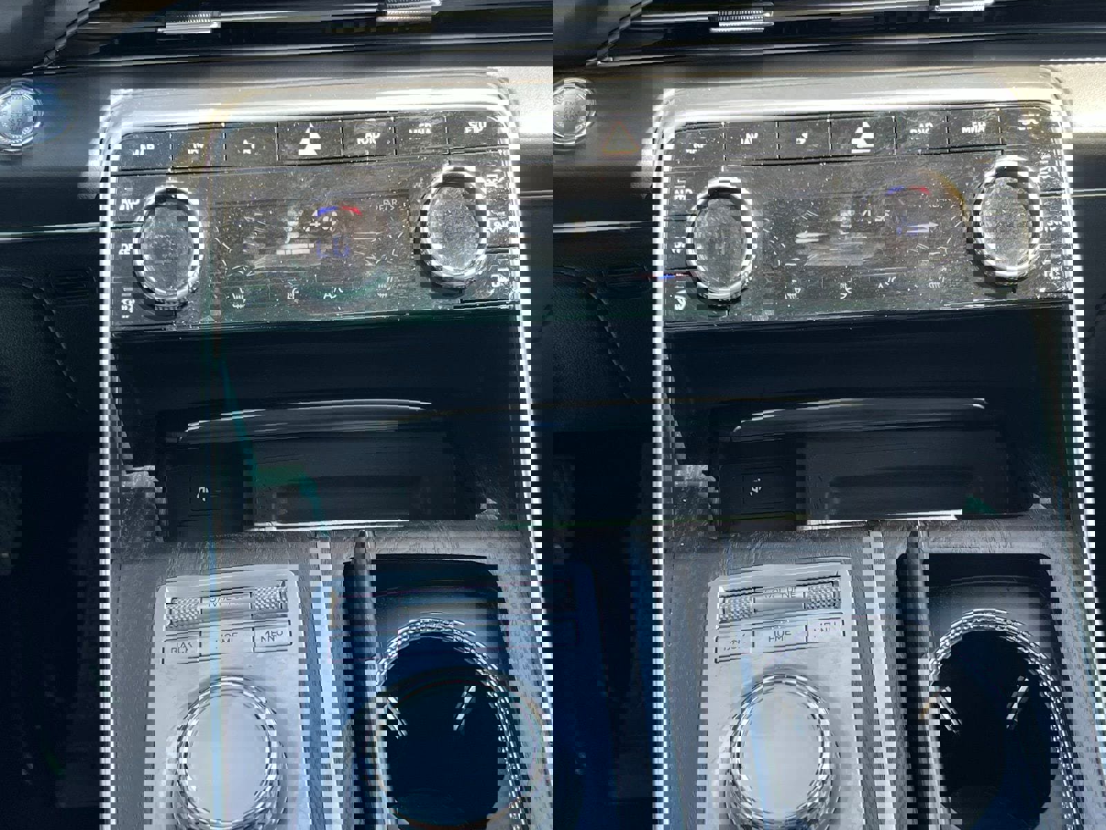 Used 2024 Genesis GV80 2.5T image 33