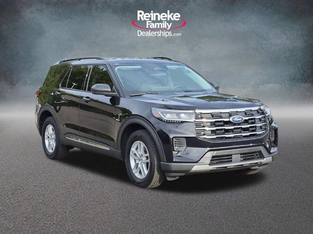Used 2025 Ford Explorer Active AWD/4WD image 4