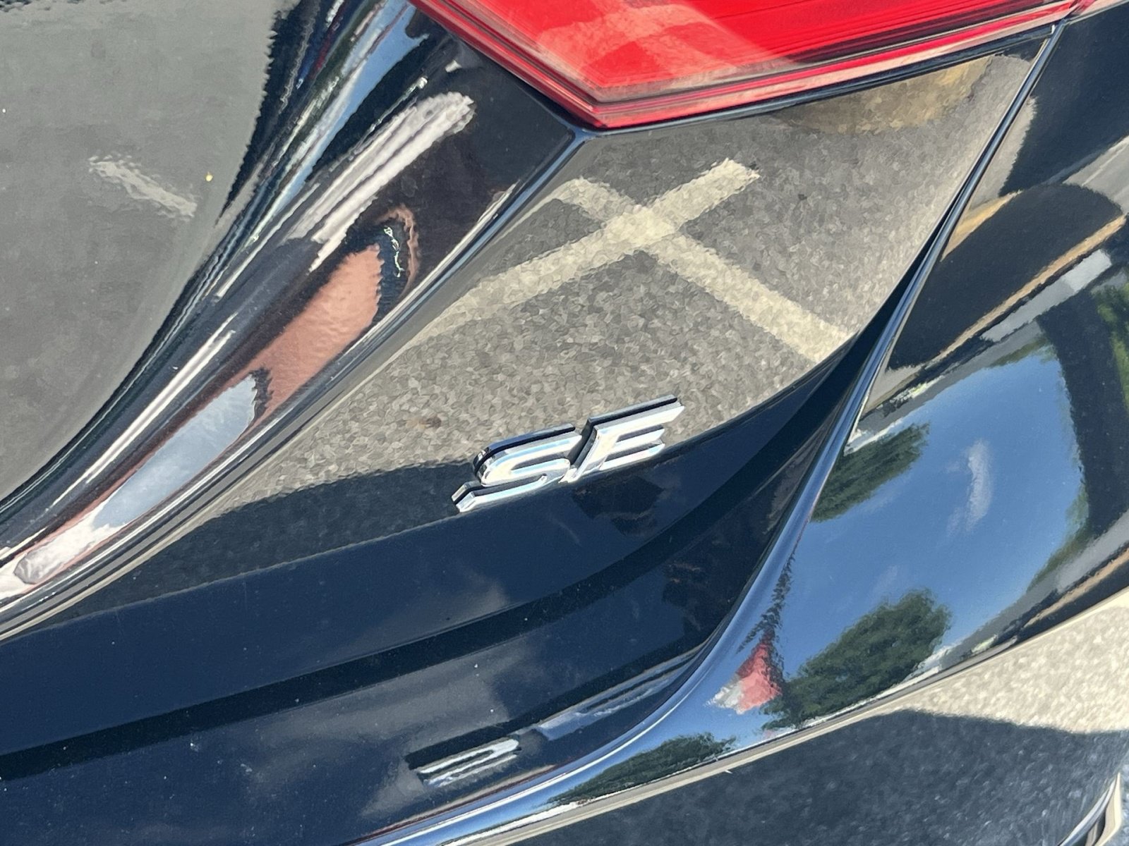 Used 2022 Toyota Camry SE FWD image 22