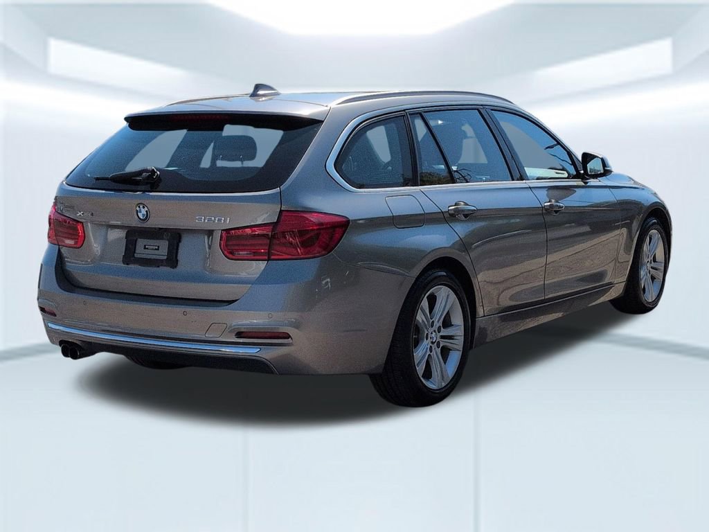 Used 2016 BMW 328i xDrive Wagon image 4