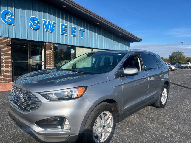 Used 2022 Ford Edge SEL w/ Convenience Package image 2