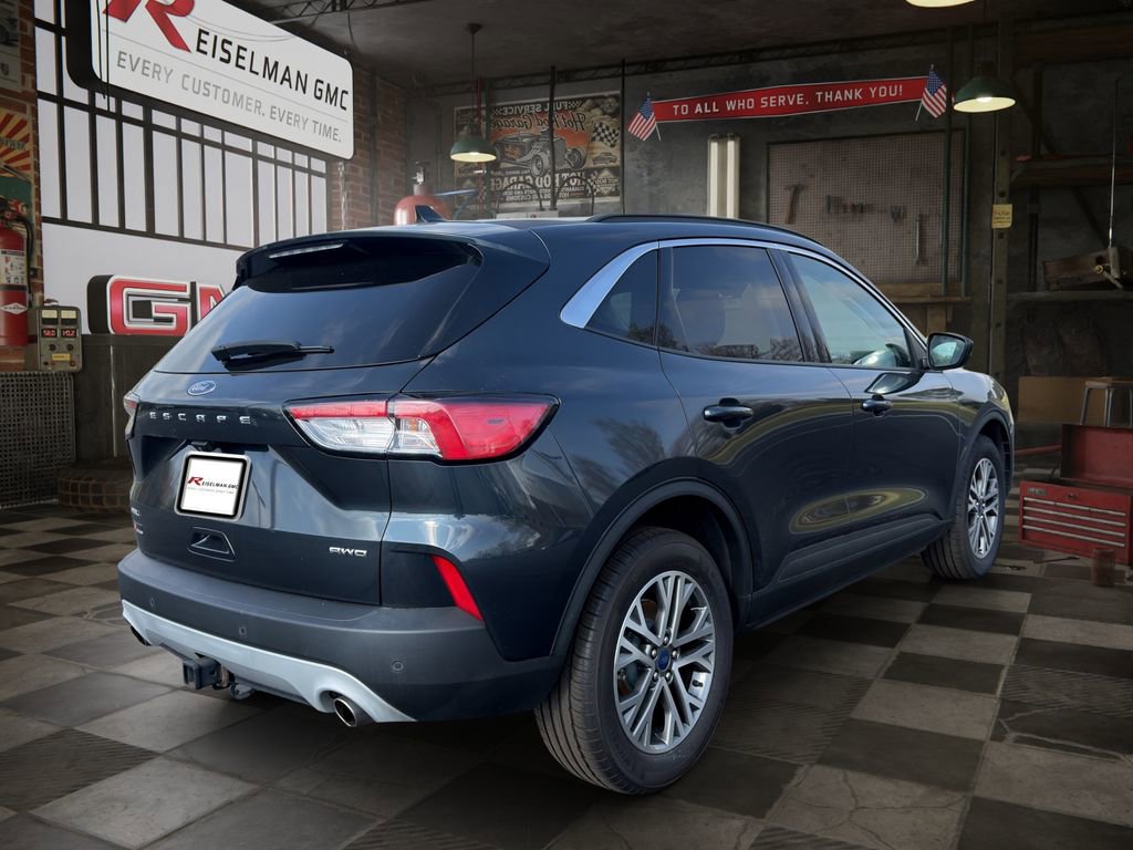 Used 2022 Ford Escape SEL w/ Technology Package image 3