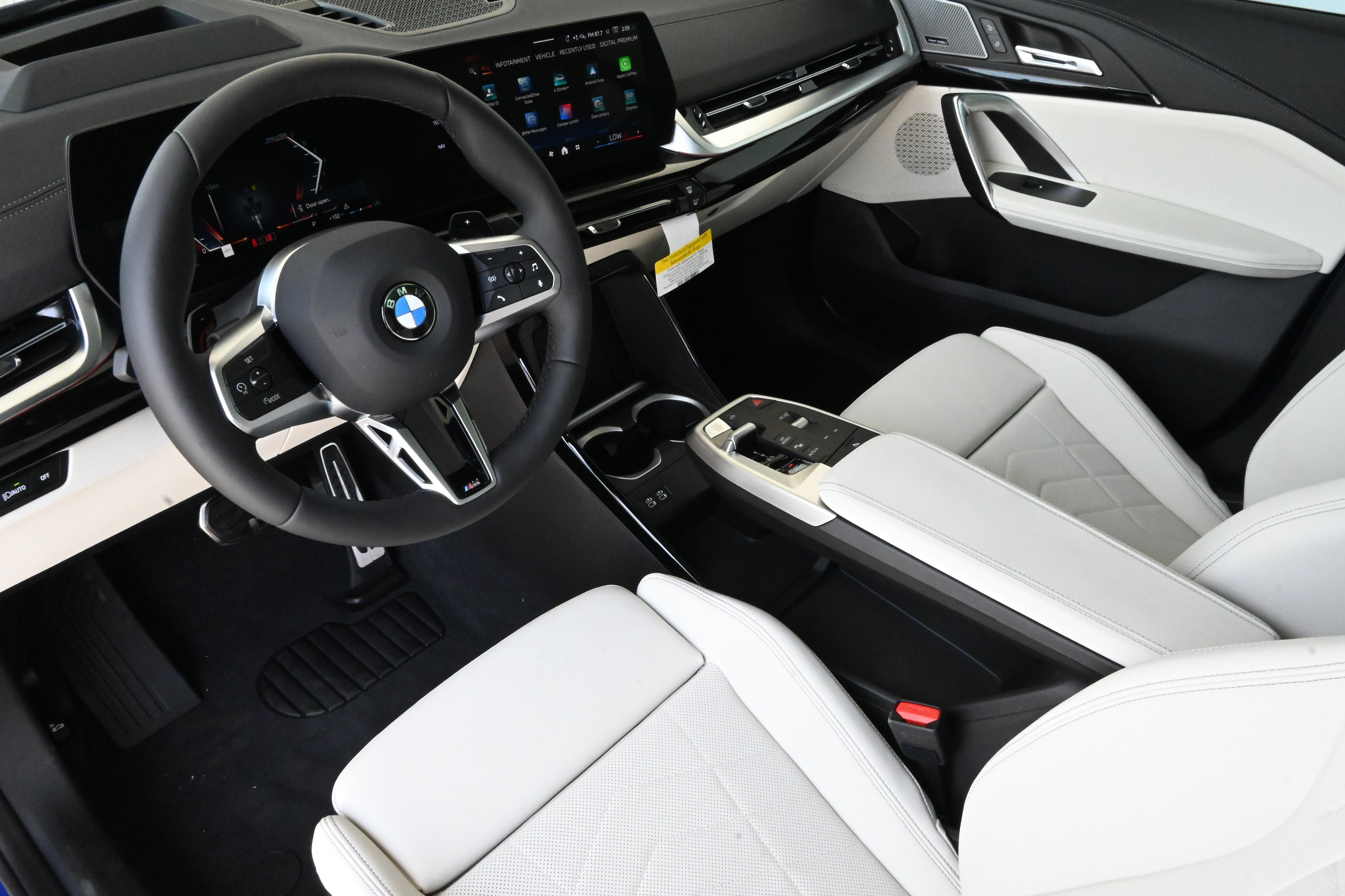 New 2026 BMW X2 xDrive28i w/ Technology Package AWD/4WD image 13