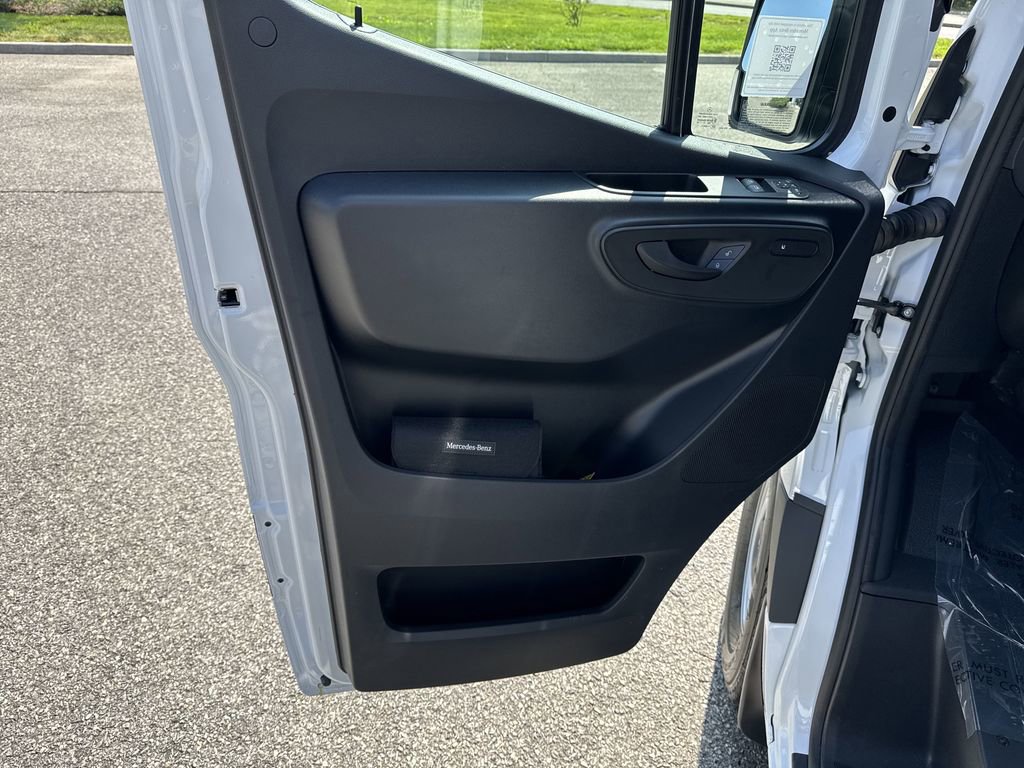 New 2025 Mercedes-Benz Sprinter 2500 image 13