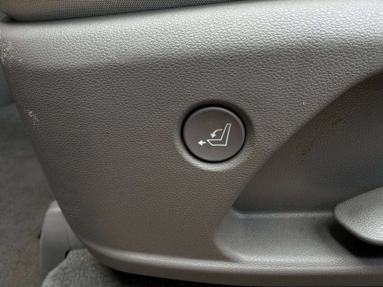 Used 2026 Hyundai Palisade SEL FWD image 13