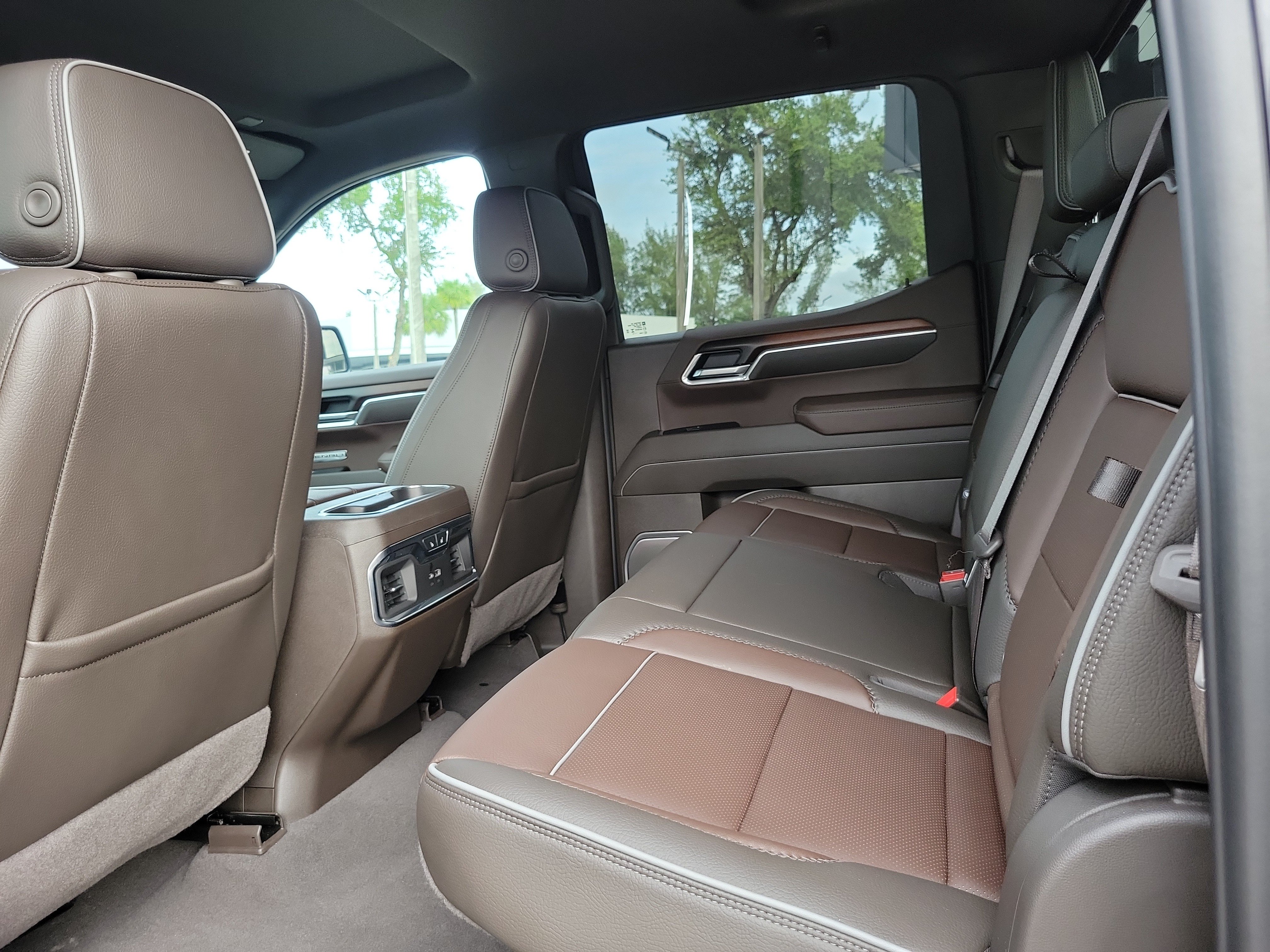 Used 2026 GMC Sierra 1500 Denali w/ Technology Package RWD image 14