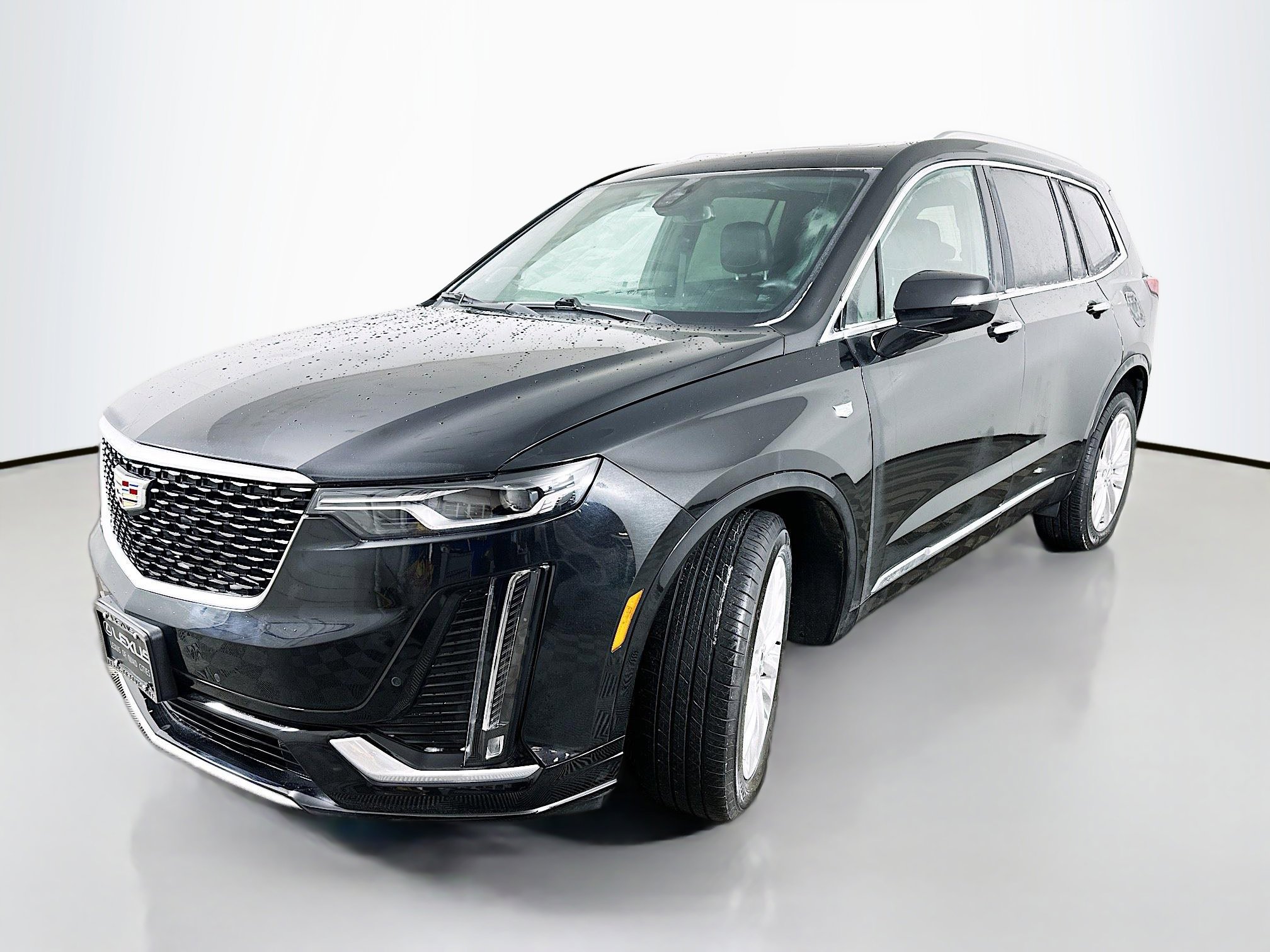 Used 2023 Cadillac XT6 Premium Luxury image 3