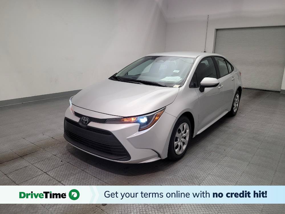 Used 2025 Toyota Corolla LE FWD image 1