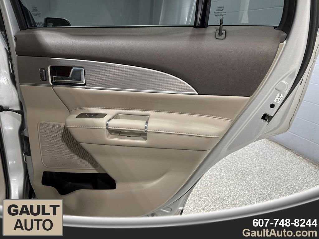 Used 2015 Lincoln MKX AWD w/ Equipment Group 102A image 20