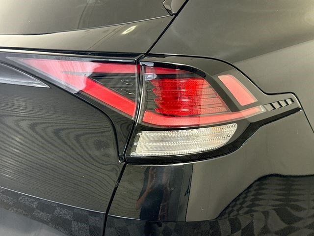 Used 2023 Kia Sportage EX FWD image 34
