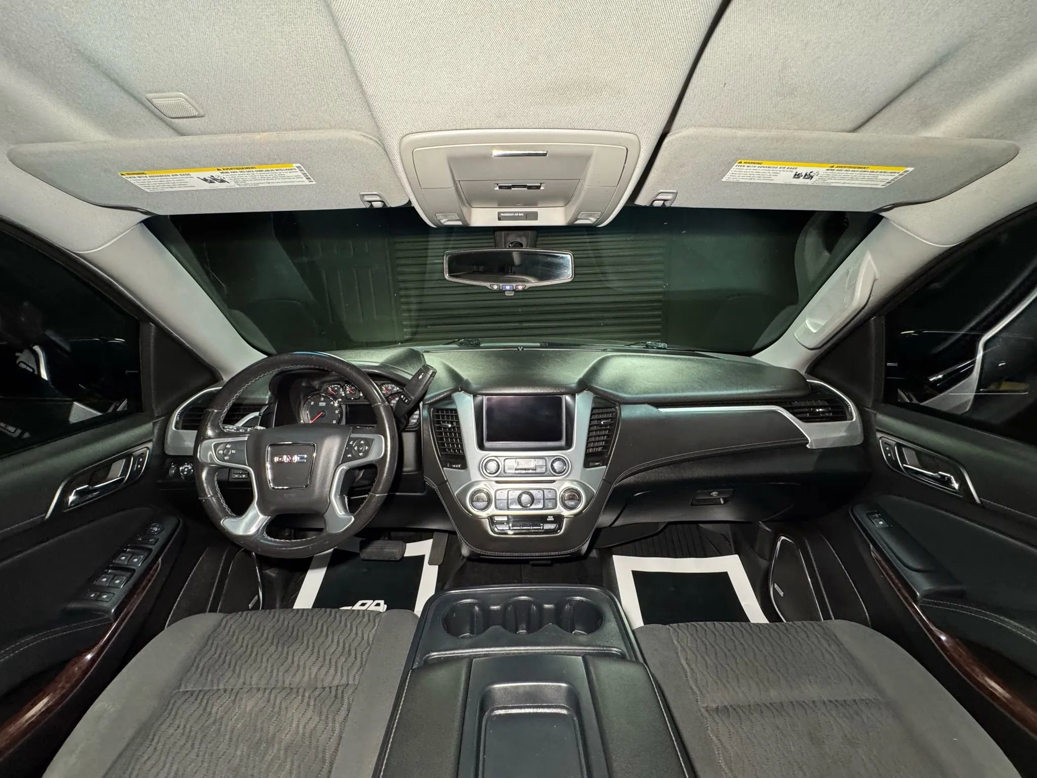 Used 2016 GMC Yukon SLE w/ HD Trailering Package image 31