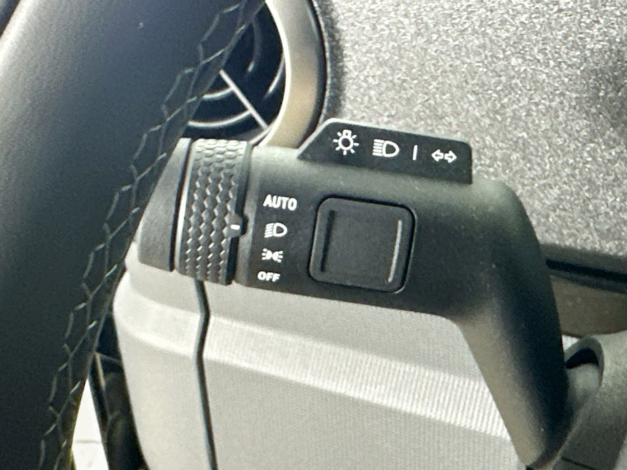 New 2026 INEOS Grenadier Fieldmaster Edition AWD/4WD image 21