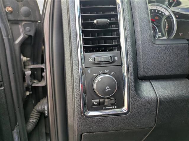 Used 2016 RAM 1500 Laramie w/ Convenience Group image 8