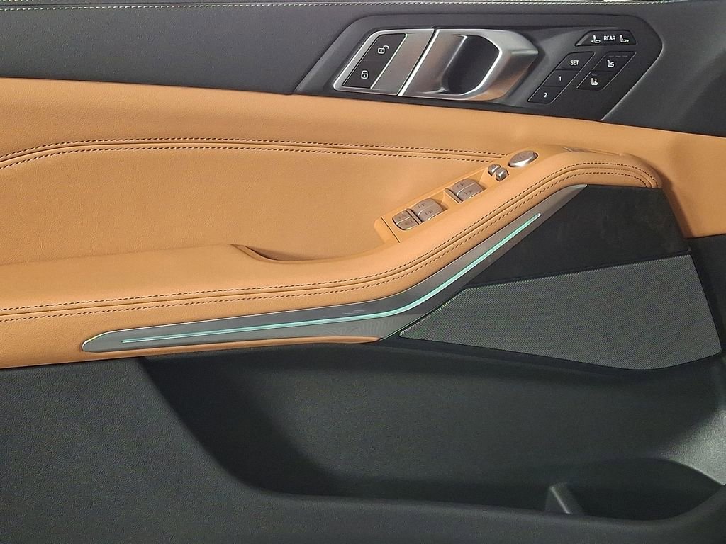 Certified 2024 BMW X7 xDrive40i w/ Executive Package image 16