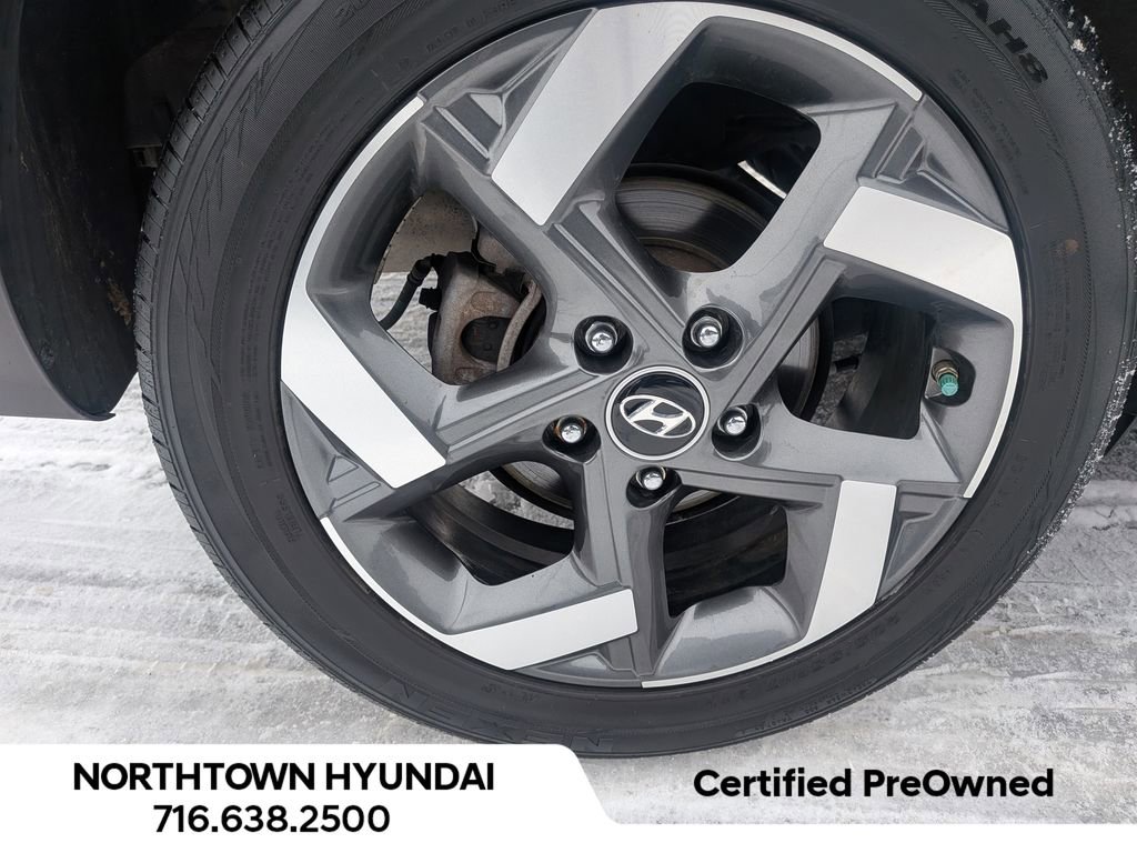 Certified 2023 Hyundai Venue SEL w/ Cargo Package image 39
