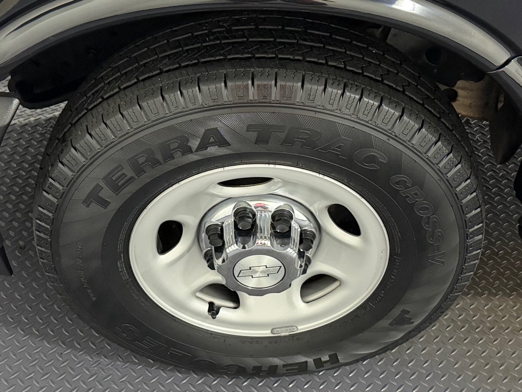 Used 2017 Chevrolet Express 3500 LT w/ LT Preferred Equipment Group RWD image 19