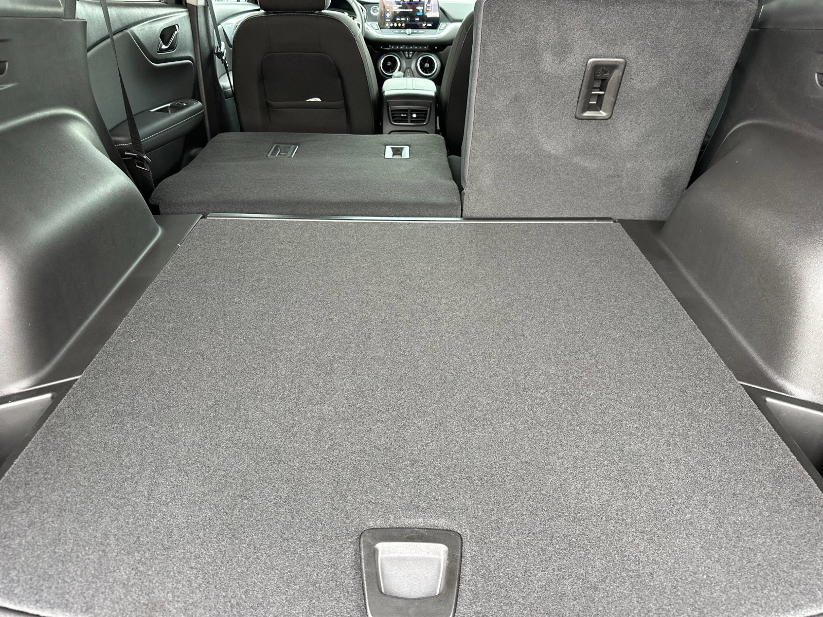 New 2025 Chevrolet Blazer LT w/ Driver Confidence Package image 17