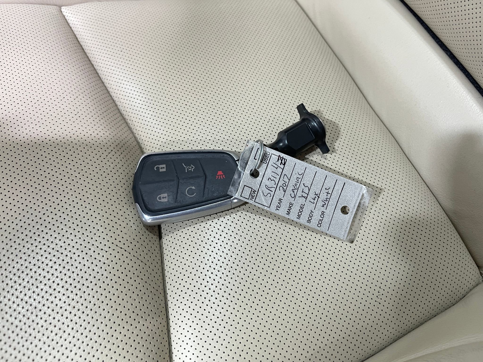 Used 2017 Cadillac XT5 Luxury image 37