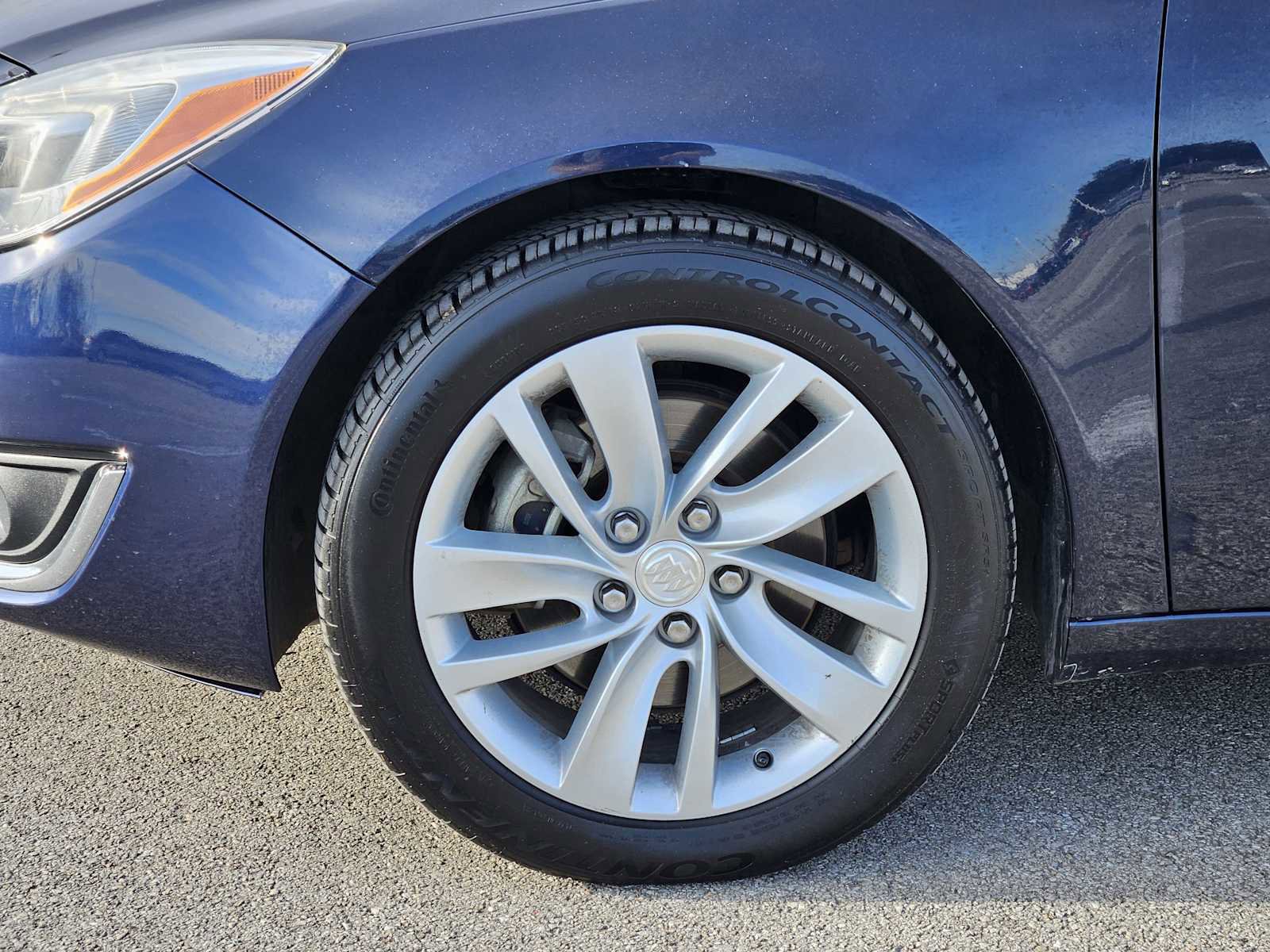 Used 2016 Buick Regal image 9