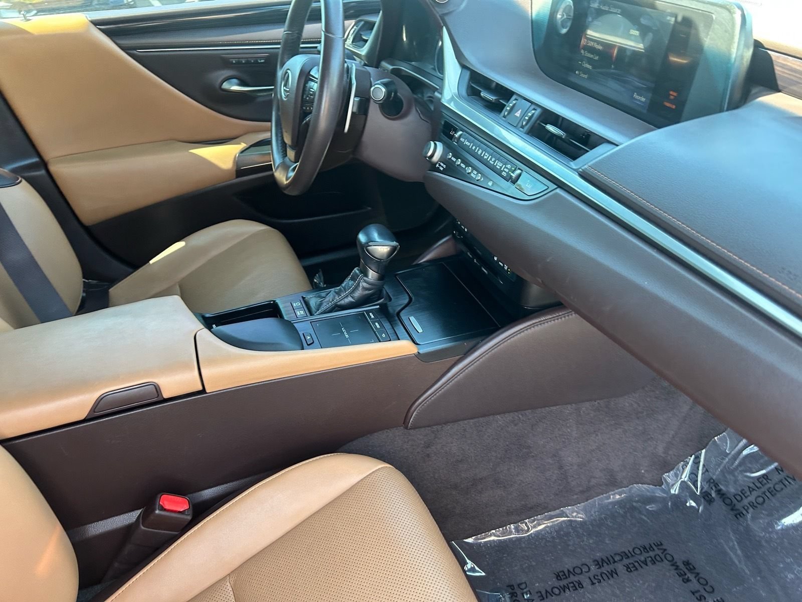 Used 2021 Lexus ES 300h w/ Premium Package FWD image 14