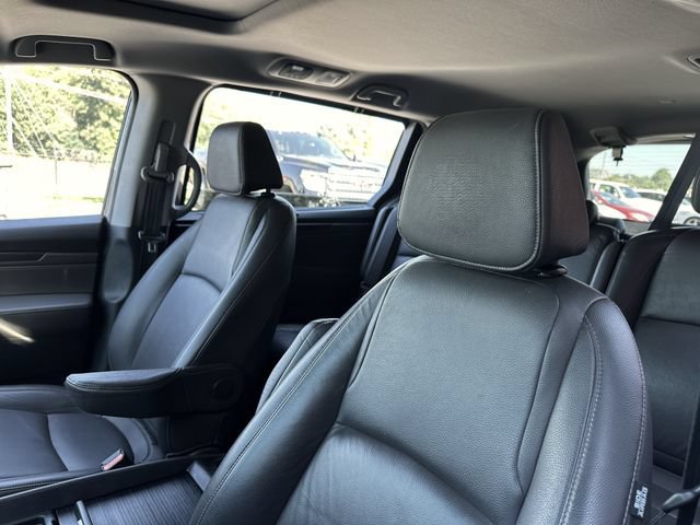 Used 2023 Honda Odyssey EX-L image 12