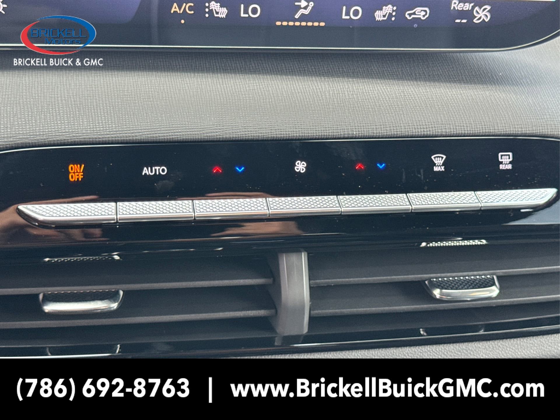 New 2025 Buick Enclave Sport Touring w/ Power Package image 28