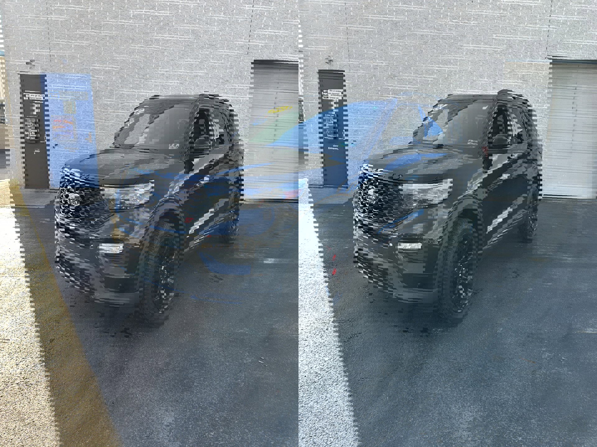 Certified 2023 Ford Explorer ST w/ Equipment Group 401A image 3