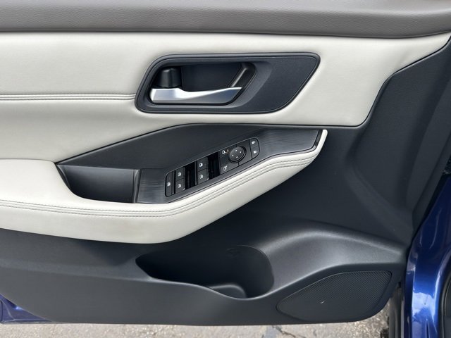 Certified 2023 Nissan Rogue SV w/ SV Premium Package image 22