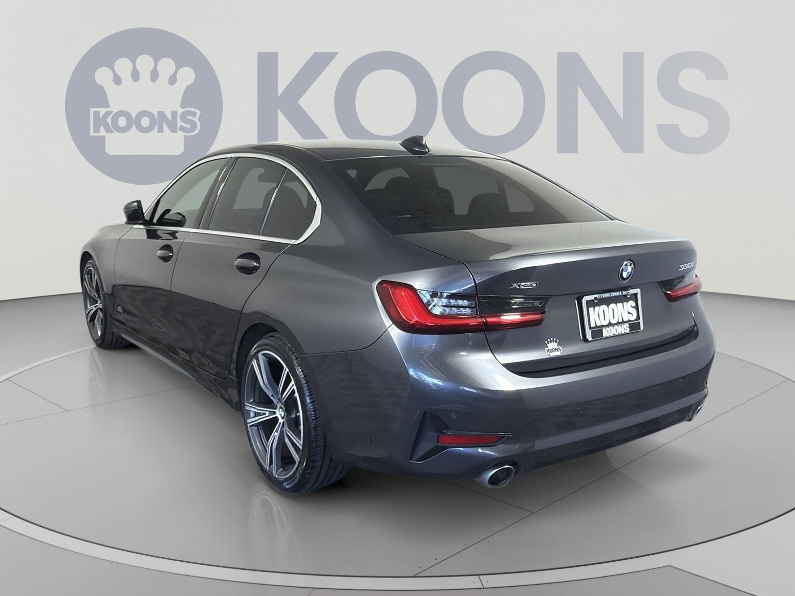 Used 2021 BMW 330i xDrive Sedan w/ Convenience Package AWD/4WD image 4