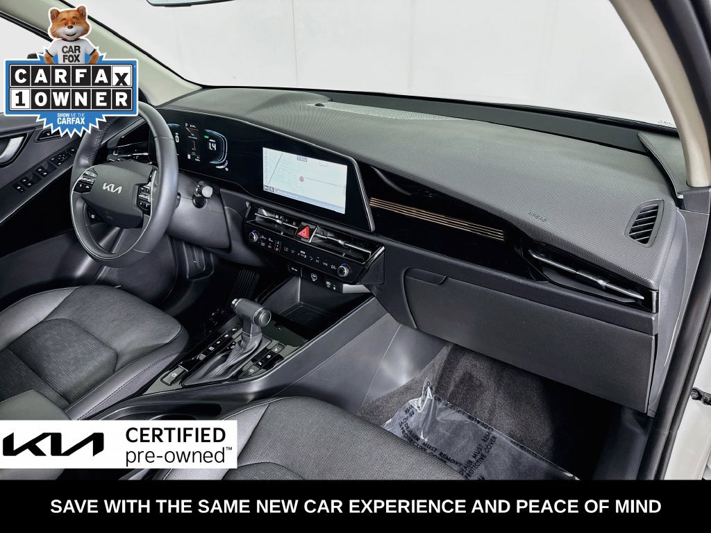 Certified 2025 Kia Niro FWD image 37