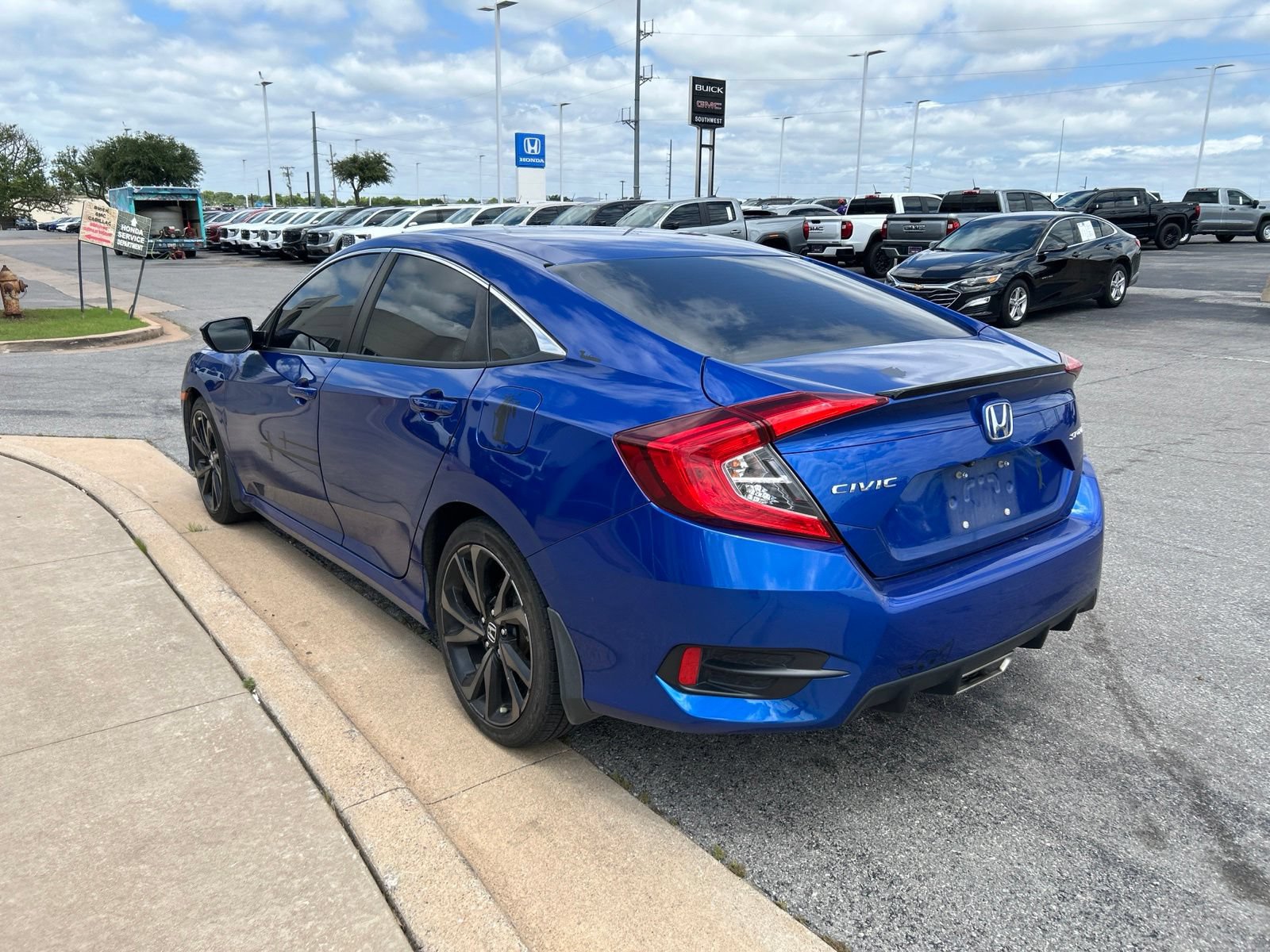 Used 2021 Honda Civic Sport image 7