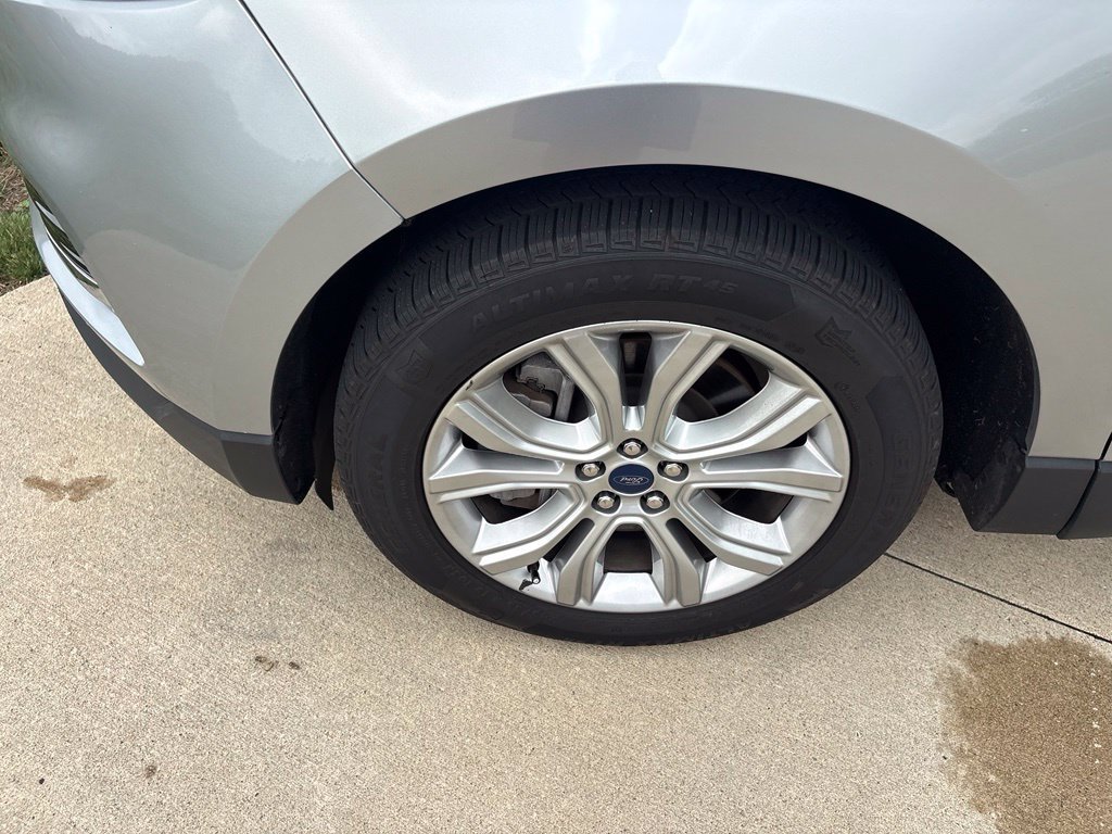 Used 2022 Ford Edge Titanium AWD/4WD image 57