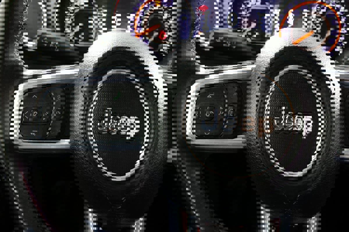 Used 2021 Jeep Wrangler Unlimited Sahara image 26