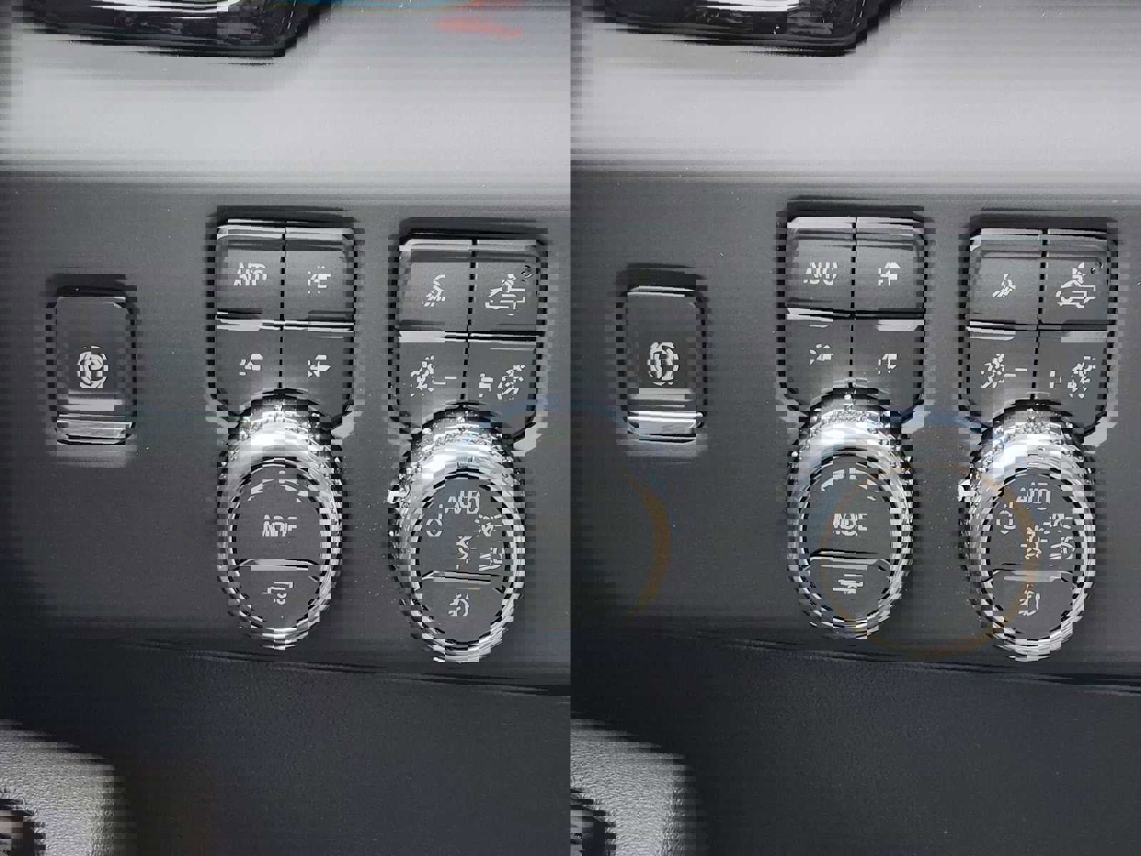 New 2026 GMC Sierra 2500 AT4 w/ AT4 Premium Plus Package image 25