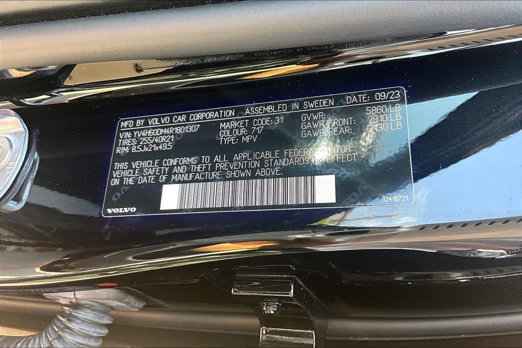 Used 2024 Volvo XC60 T8 Ultimate w/ Protection Package Premier AWD/4WD image 45
