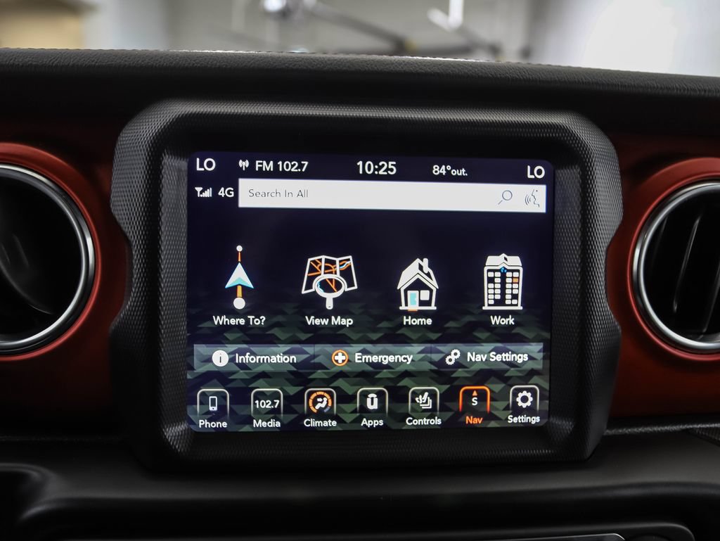 Used 2020 Jeep Wrangler Unlimited Rubicon w/ Dual Top Group AWD/4WD image 16