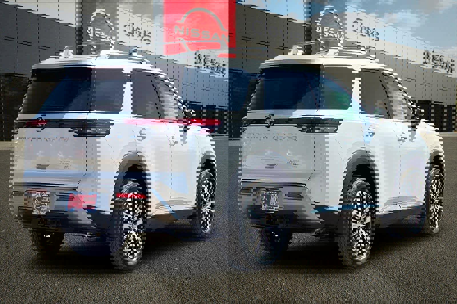 New 2025 Nissan Pathfinder Platinum image 3