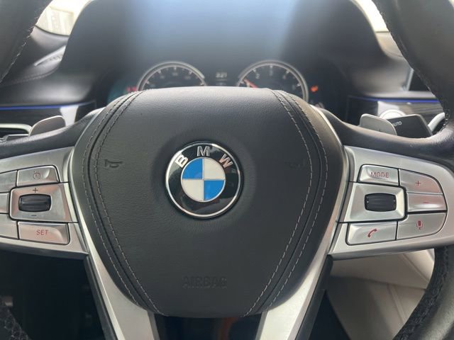 Used 2019 BMW 740i w/ Executive Package RWD image 10
