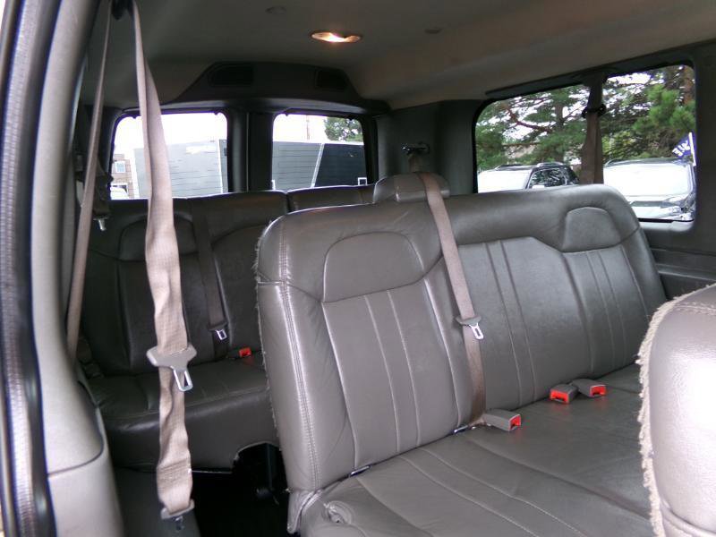 Used 2019 GMC Savana 3500 LS w/ Cold Climate Package image 33
