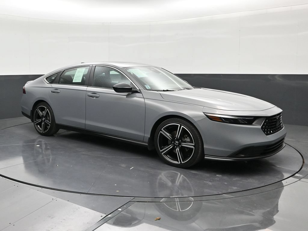 Used 2025 Honda Accord Sport image 7