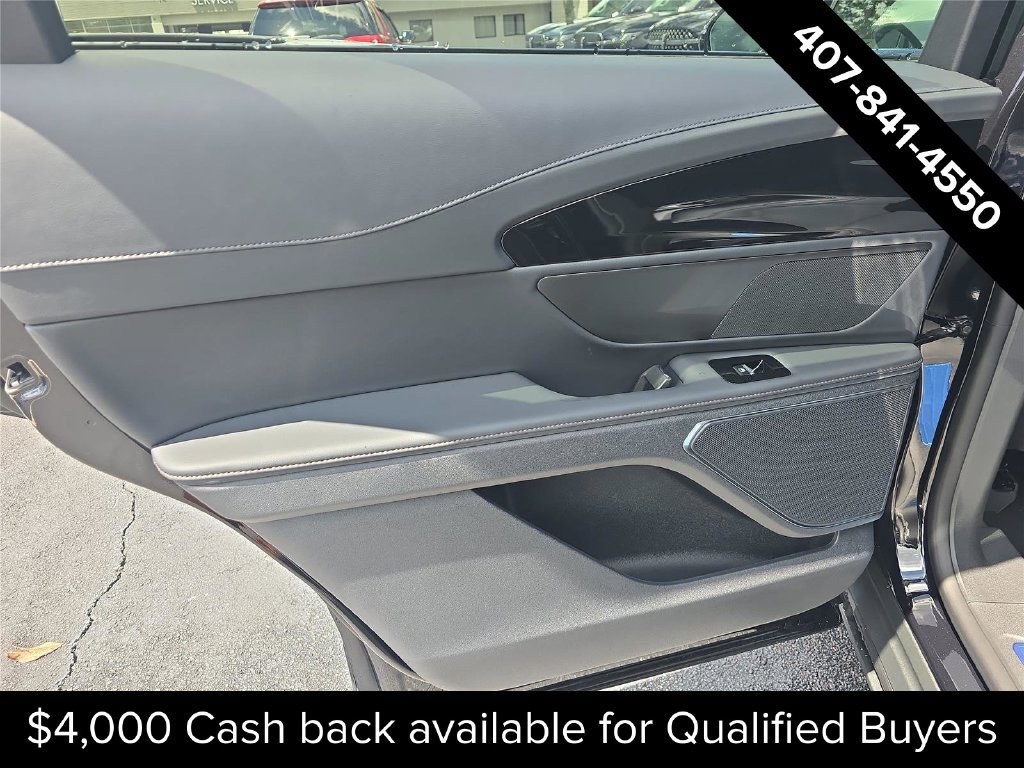 New 2026 Lincoln Nautilus Premier AWD/4WD image 8