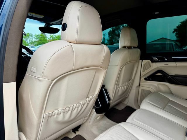 Used 2013 Porsche Cayenne AWD/4WD image 15