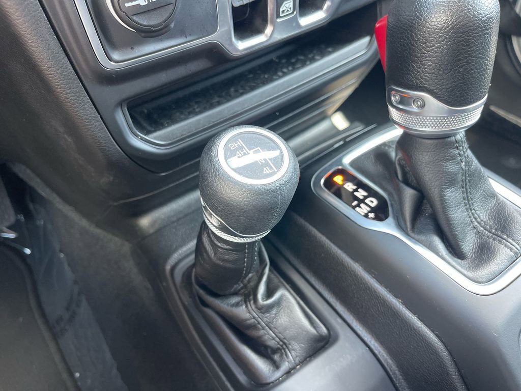 Used 2023 Jeep Gladiator Sport image 20