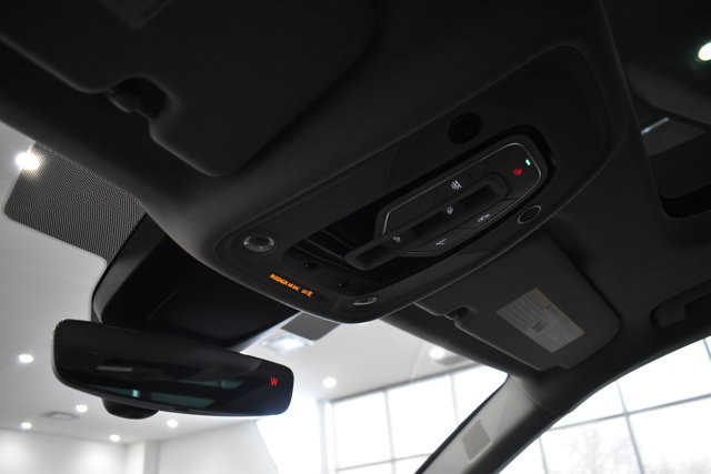 Used 2022 Audi Q8 Premium Plus image 37