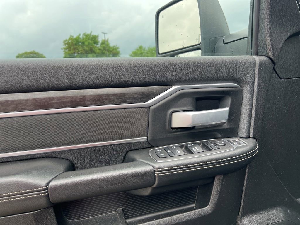 Used 2024 RAM 2500 Big Horn w/ Night Edition AWD/4WD image 16
