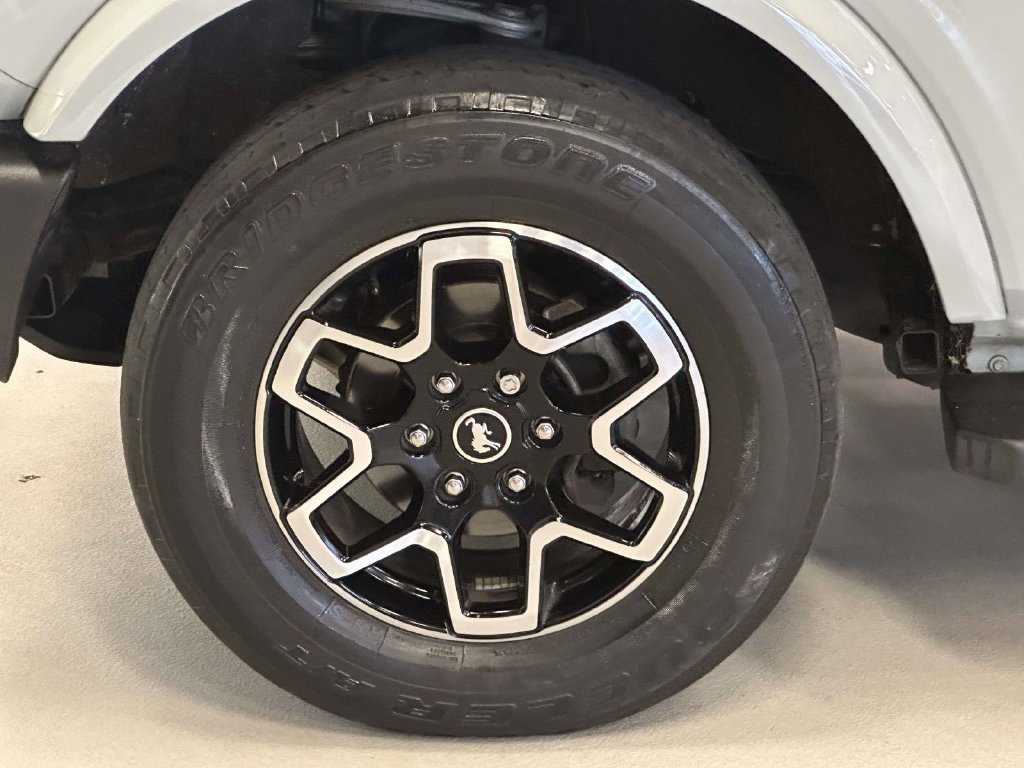 Used 2022 Ford Bronco Outer Banks AWD/4WD image 7