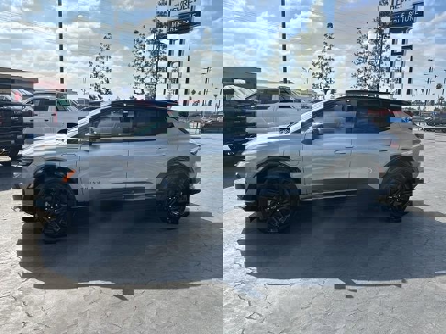 New 2026 Chevrolet Equinox EV RS image 4