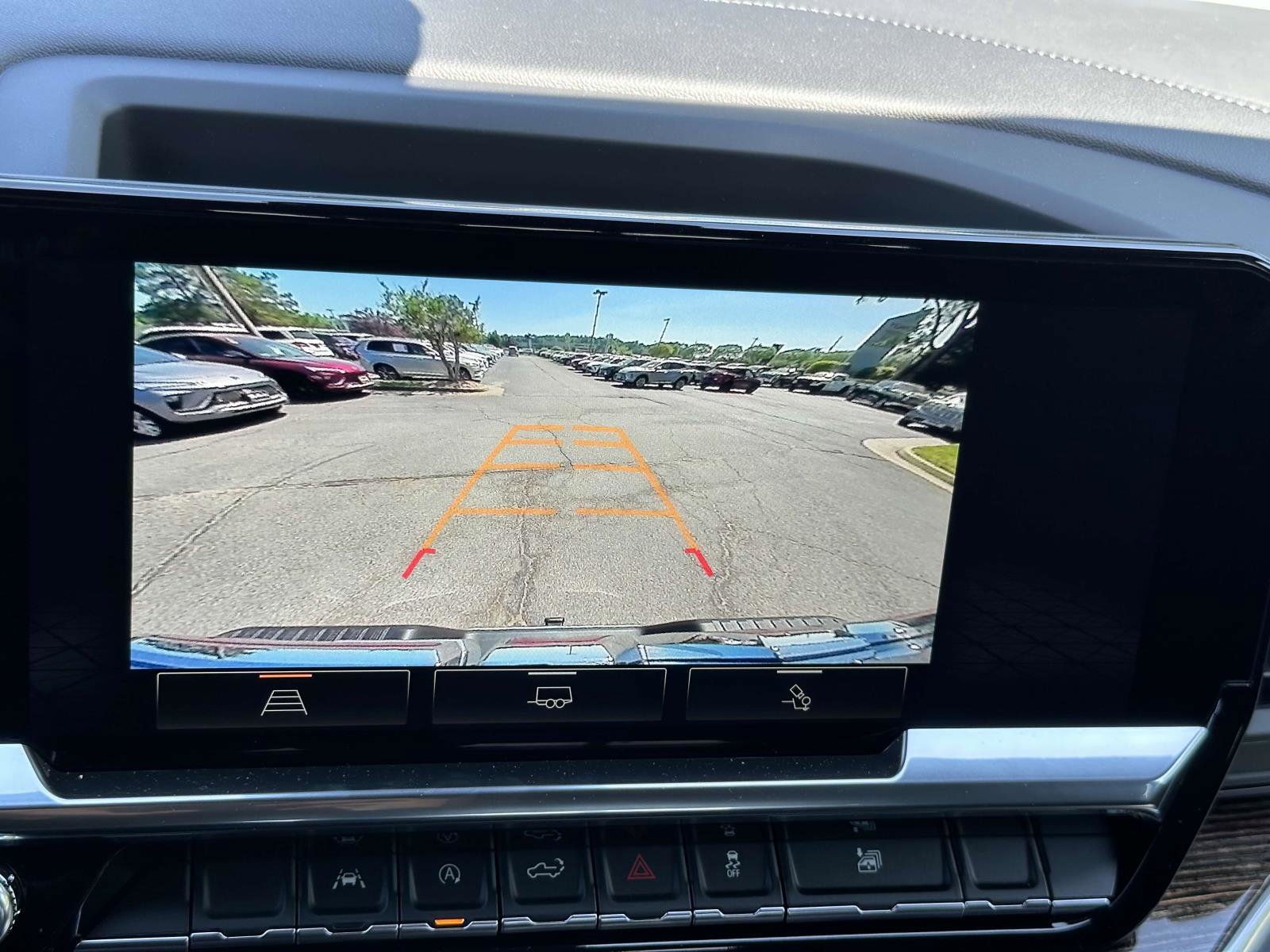 New 2025 GMC Sierra 1500 SLE w/ Preferred Package image 4