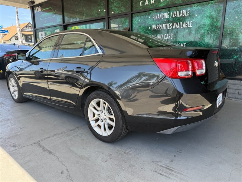 Used 2014 Chevrolet Malibu LT w/ Power Convenience Package FWD image 4