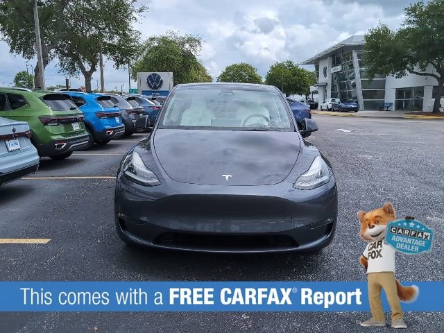 Used 2022 Tesla Model Y Long Range image 2